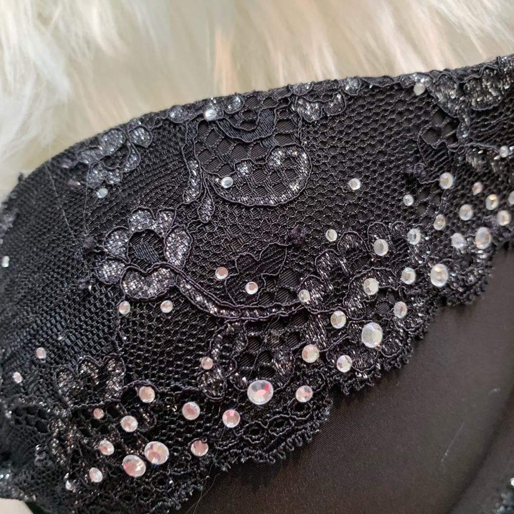 VICTORIA SECRET !!! - Picture 9 of 10